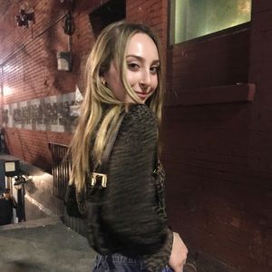 Meet your Posher, Emma